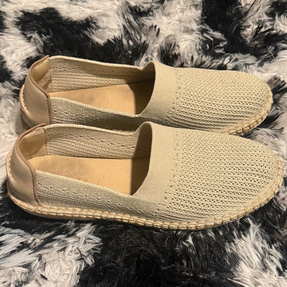 Cole Haan Beige Slip On size 8